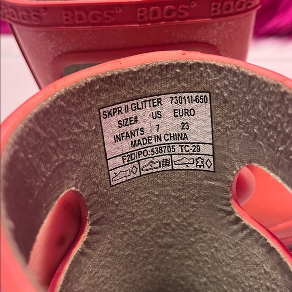 Bogs Kids' Pink Glitter Rain Boots - Picture 3 of 6